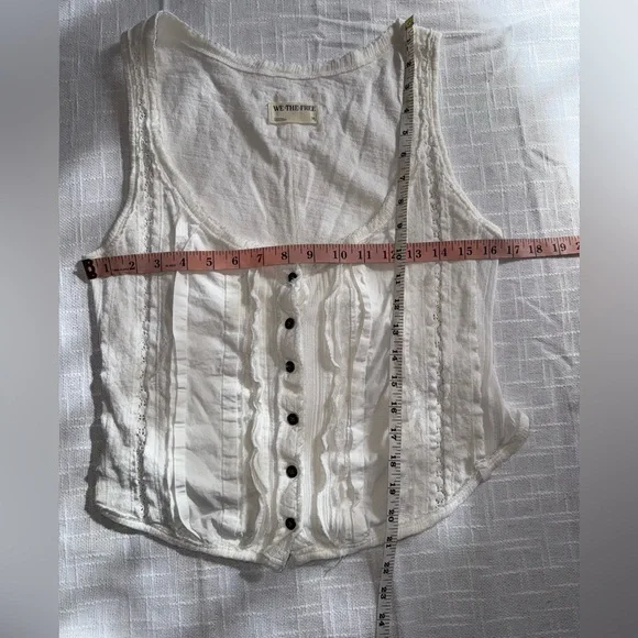 Euc We the Free white button down tank top sz medium - Picture 7 of 10